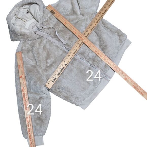 Athleta Ritual faux fur hooded sherpa bomber full zip jacket abalone beige M/L - Picture 3 of 12